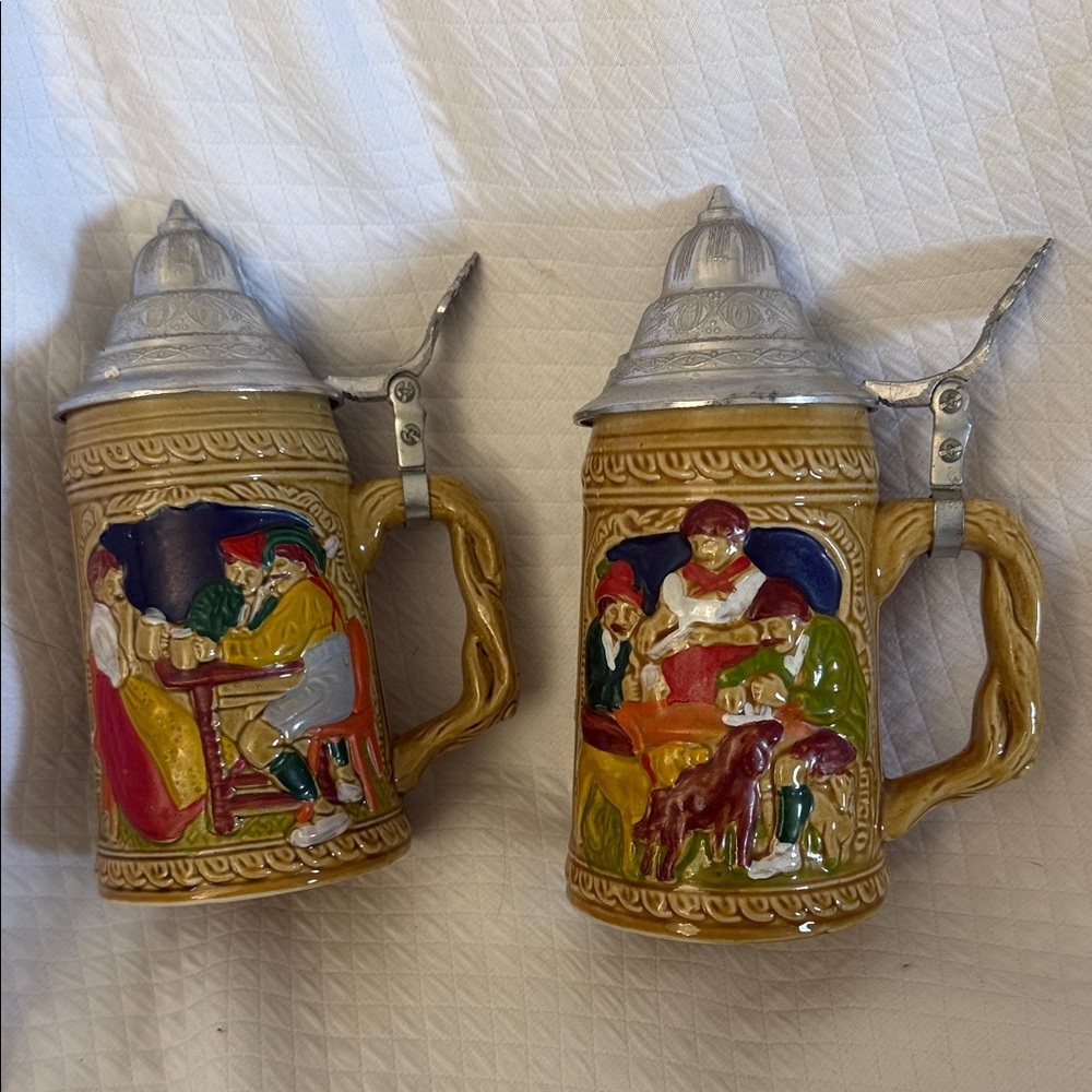2 Vintage 1970s Taiwan-Made Gernan-Style Beer Steins with Pewter Lids. Like New!